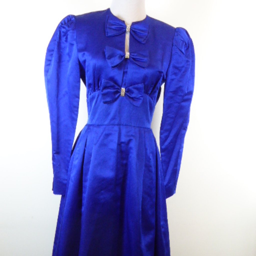 Adele Simpson Blue Satin Dress Vintage 70s 6 Party Wedding Classic Crystal